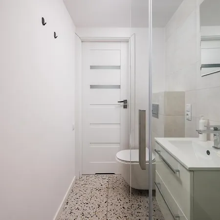 Pole Mokotowskie Comfort Апартаменты *