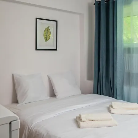 Pole Mokotowskie Comfort By Bookinghost